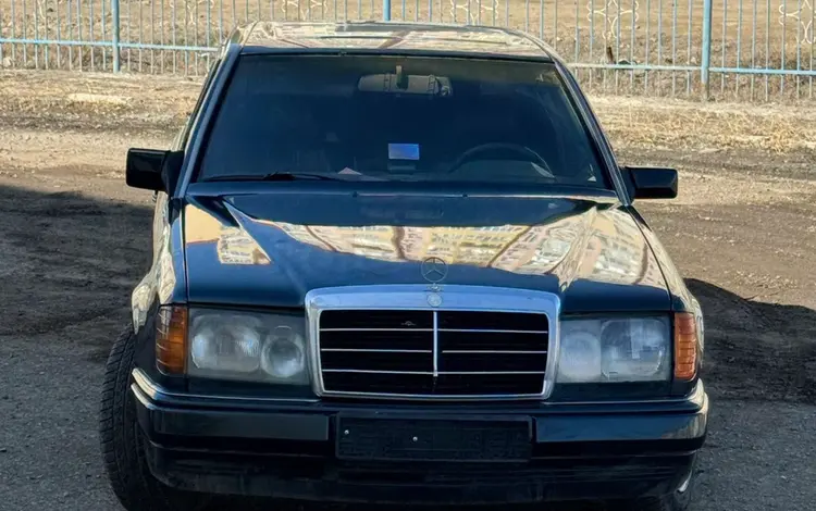 Mercedes-Benz E 220 1989 года за 650 000 тг. в Атырау