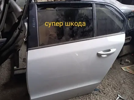 Дверь на шкоду за 120 000 тг. в Алматы