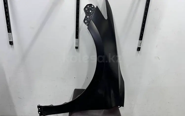 Крыло передний Toyota Camry 70 ORIGINAL за 85 000 тг. в Алматы