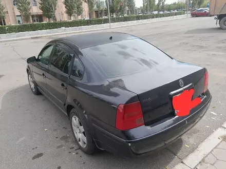 Volkswagen Passat 2000 года за 2 000 000 тг. в Астана – фото 2