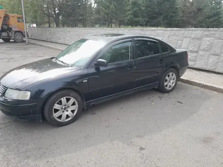 Volkswagen Passat 2000 года за 2 000 000 тг. в Астана – фото 4