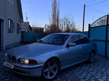 BMW 528 1996 года за 2 800 000 тг. в Семей