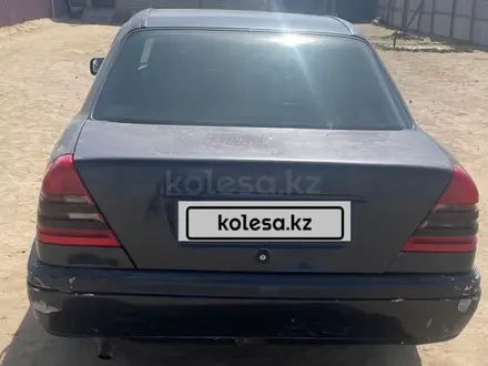 Mercedes-Benz C 180 1995 года за 1 200 000 тг. в Аральск – фото 3