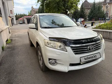 Toyota RAV4 2012 года за 9 000 000 тг. в Усть-Каменогорск