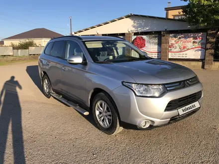 Mitsubishi Outlander 2013 года за 9 000 000 тг. в Актобе – фото 4