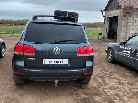 Volkswagen Touareg 2003 года за 3 700 000 тг. в Астана – фото 10