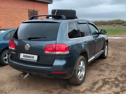 Volkswagen Touareg 2003 года за 3 700 000 тг. в Астана – фото 4