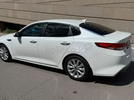 Kia K5 2018 года за 9 700 000 тг. в Астана – фото 4