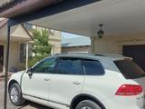 Volkswagen Touareg 2011 года за 10 600 000 тг. в Актобе – фото 2