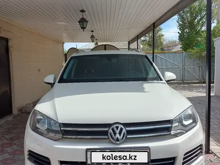 Volkswagen Touareg 2011 года за 11 000 000 тг. в Актобе