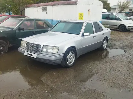 Mercedes-Benz E 320 1993 года за 2 300 000 тг. в Тараз – фото 7