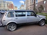 ВАЗ (Lada) Lada 2131 (5-ти дверный) 2006 годаүшін999 999 тг. в Астана
