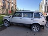 ВАЗ (Lada) Lada 2131 (5-ти дверный) 2006 годаүшін999 999 тг. в Астана – фото 2