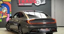Hyundai Sonata 2022 года за 12 195 000 тг. в Алматы – фото 4