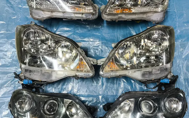 Toyota Фара левая правая комплект за 35 000 тг. в Астана