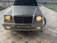 Mercedes-Benz E 220 1994 года за 3 500 000 тг. в Шымкент