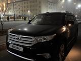 Toyota Highlander 2011 года за 11 800 000 тг. в Актау