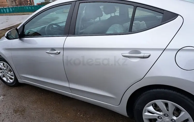 Hyundai Elantra 2016 года за 7 000 000 тг. в Уральск