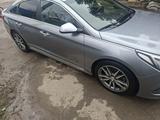 Hyundai Sonata 2015 года за 8 000 000 тг. в Шымкент – фото 2