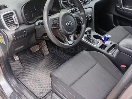 Kia Sportage 2017 года за 6 000 000 тг. в Уральск – фото 5