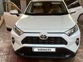 Toyota RAV4 2022 года за 14 500 000 тг. в Шымкент – фото 2