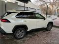 Toyota RAV4 2022 года за 14 500 000 тг. в Шымкент – фото 3