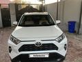 Toyota RAV4 2022 года за 14 500 000 тг. в Шымкент