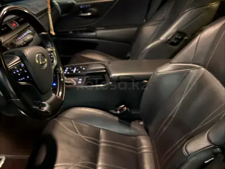 Lexus ES 250 2019 года за 20 000 000 тг. в Алматы – фото 11