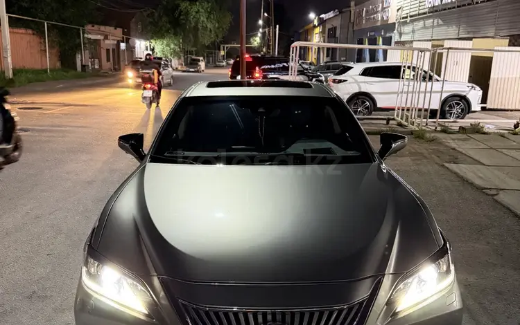 Lexus ES 250 2019 года за 20 000 000 тг. в Алматы