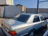 Mercedes-Benz E 230 1992 года за 500 000 тг. в Шымкент