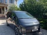 Hyundai Staria 2022 годаүшін18 600 000 тг. в Алматы