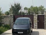 Hyundai Staria 2022 годаүшін18 600 000 тг. в Алматы – фото 5
