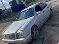 Mercedes-Benz E 200 1997 года за 2 100 000 тг. в Петропавловск