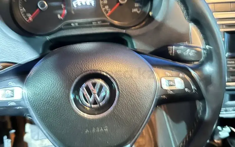 Volkswagen Polo 2015 годаүшін4 600 000 тг. в Атырау
