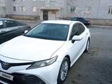 Toyota Camry 2018 годаfor11 800 000 тг. в Астана – фото 3