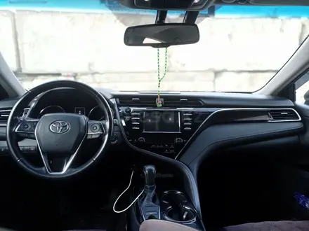 Toyota Camry 2018 года за 11 800 000 тг. в Астана – фото 7