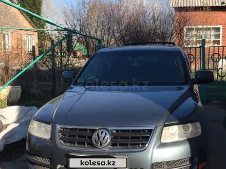 Volkswagen Touareg 2004 года за 5 300 000 тг. в Усть-Каменогорск