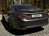 Lexus ES 250 2022 года за 22 000 000 тг. в Алматы – фото 4