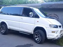 Mitsubishi Delica, 1998