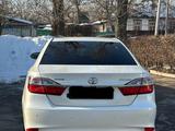 Toyota Camry 2016 года за 11 990 000 тг. в Алматы – фото 2