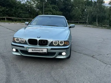 BMW 528 1996 года за 3 500 000 тг. в Алматы – фото 4