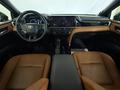 Toyota Camry Luxe eCVT 2025 года за 23 100 000 тг. в Астана – фото 8
