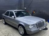 Mercedes-Benz E 230 1992 года за 2 500 000 тг. в Шымкент