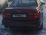 Volkswagen Vento 1992 года за 1 000 000 тг. в Караганда – фото 2