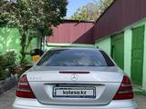 Mercedes-Benz E 240 2002 годаүшін5 500 000 тг. в Алматы – фото 2