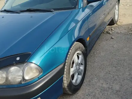 Toyota Avensis 1999 года за 3 100 000 тг. в Тараз – фото 2