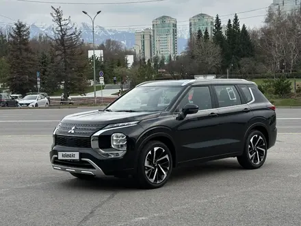 Mitsubishi Outlander 2024 года за 21 500 000 тг. в Алматы