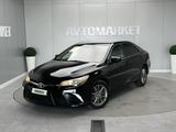 Toyota Camry 2015 года за 5 800 000 тг. в Атырау