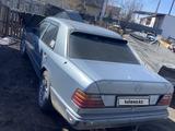 Mercedes-Benz E 260 1988 годаүшін1 100 000 тг. в Караганда