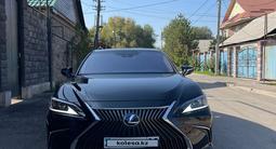 Lexus ES 300h 2019 годаүшін22 000 000 тг. в Алматы